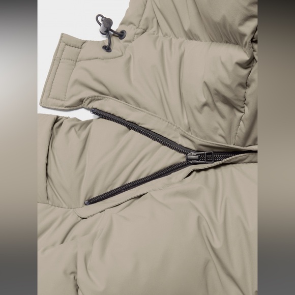 Aritzia The Super Puff™ - cliMATTE™ Original - Picture 16 of 16